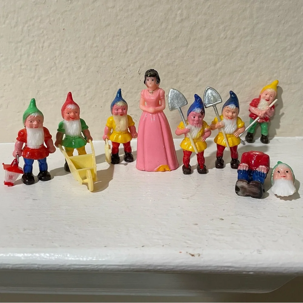 Vintage Snow White and Dwarfs plastic figures